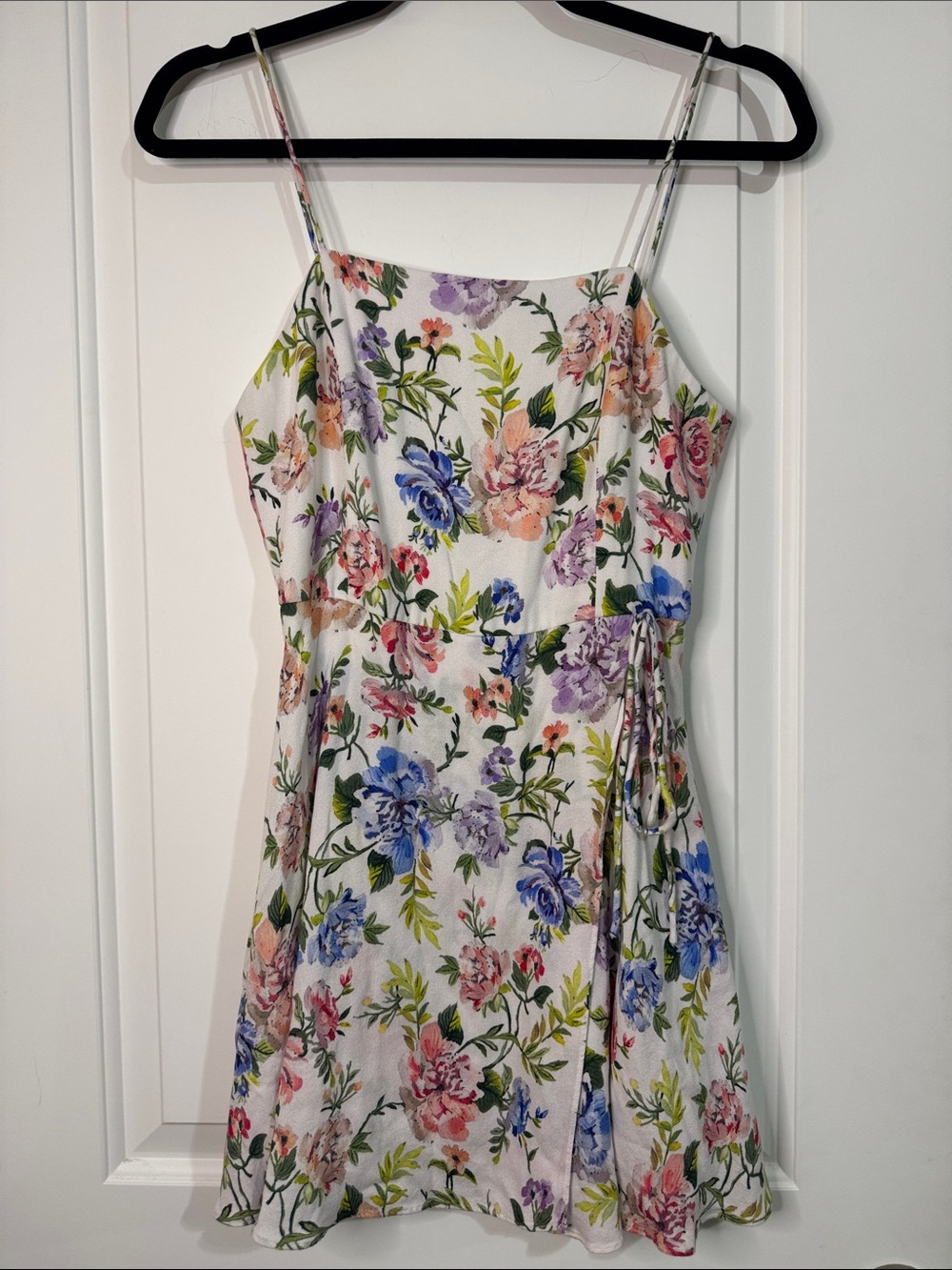 Alice + Olivia Spaghetti-Strap Dress - White with Multicolor Floral Print Size 2